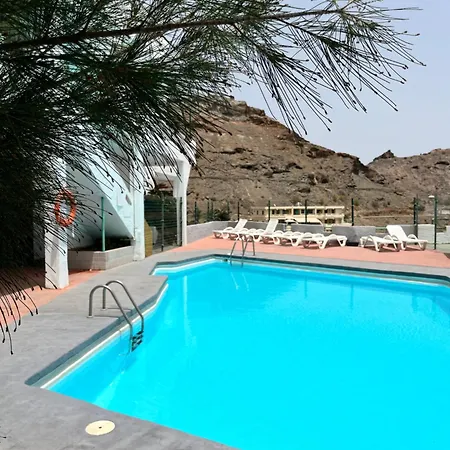 Hostel French Connection *